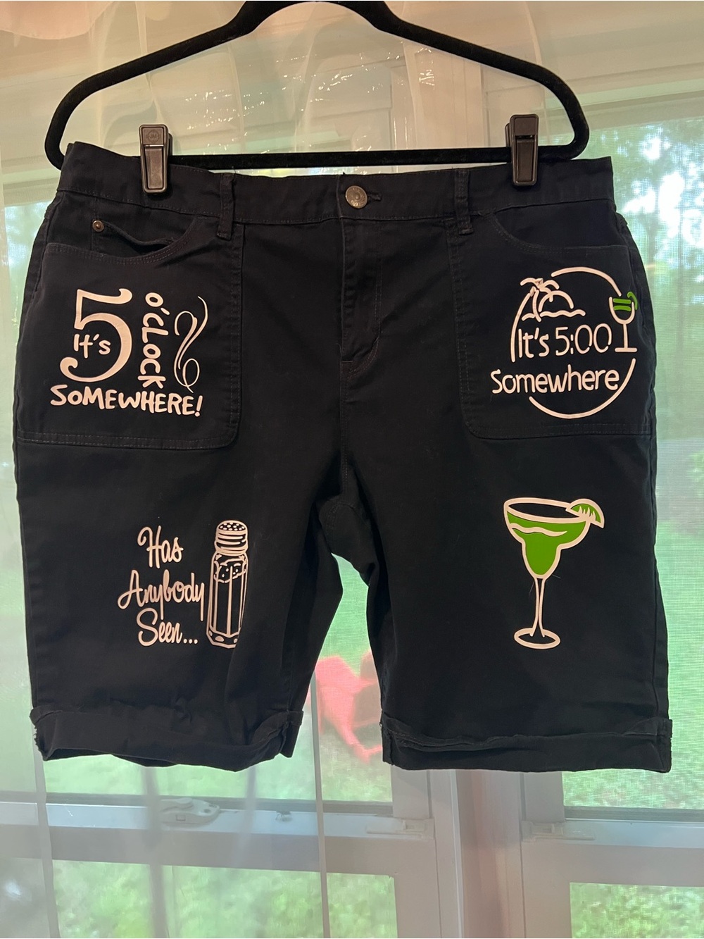 Gloria Vanderbilt Black Metal Logo Button Detail Shorts